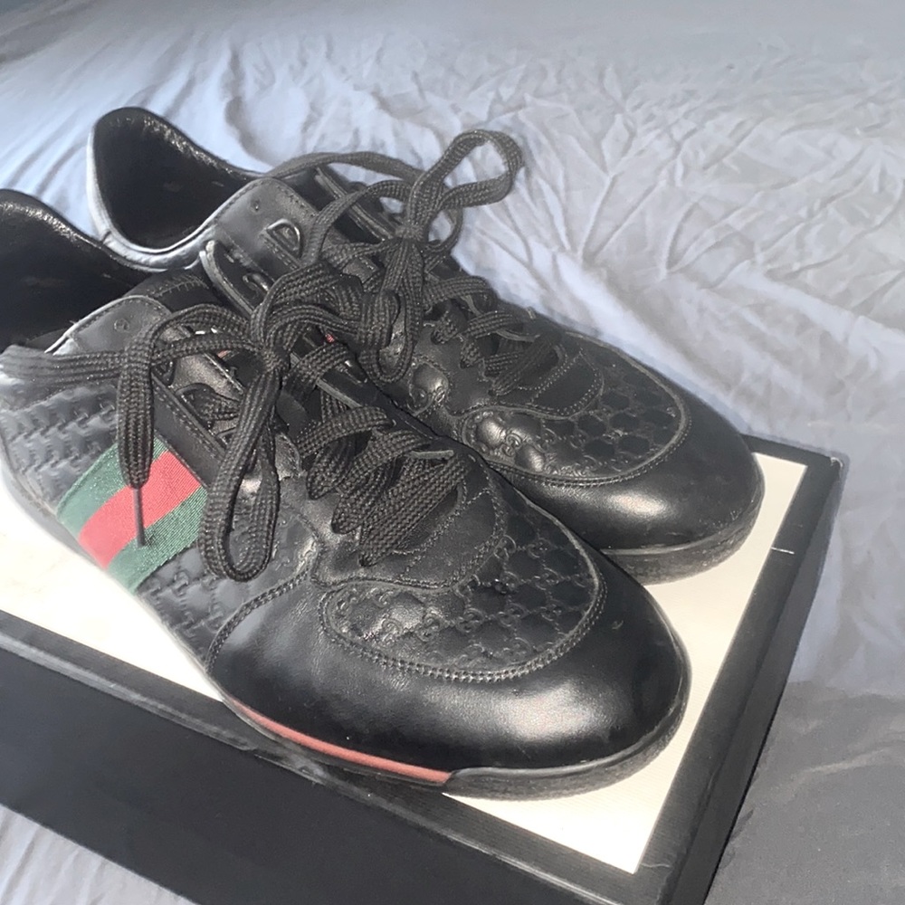 Gucci GG supreme shoes